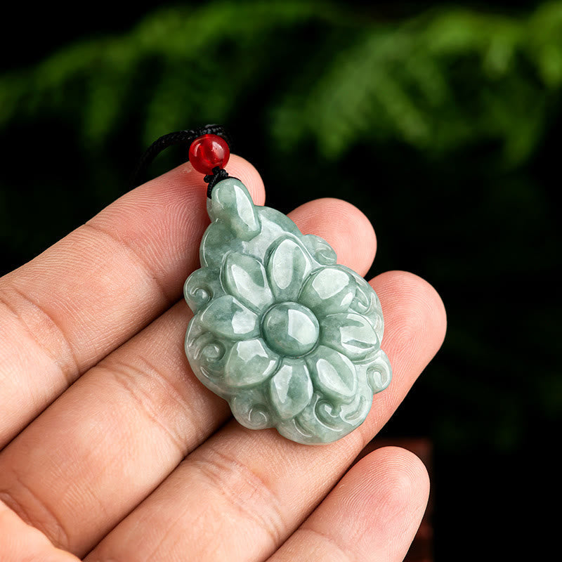 Nimara Ritual Natural Jade Kalanchoe blossfeldiana Flower Pattern Luck Necklace Pendant