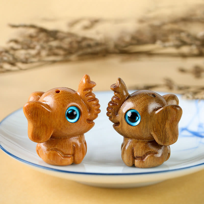 Nimara Ritual Sandalwood Small Leaf Red Sandalwood Green Sandalwood Lucky Mini Elephant Carved Protection Decoration