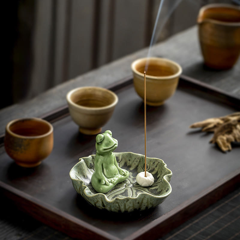 Nimara Ritual Leaf Meditation Frog Pattern Healing Ceramic Incense Burner Decoration