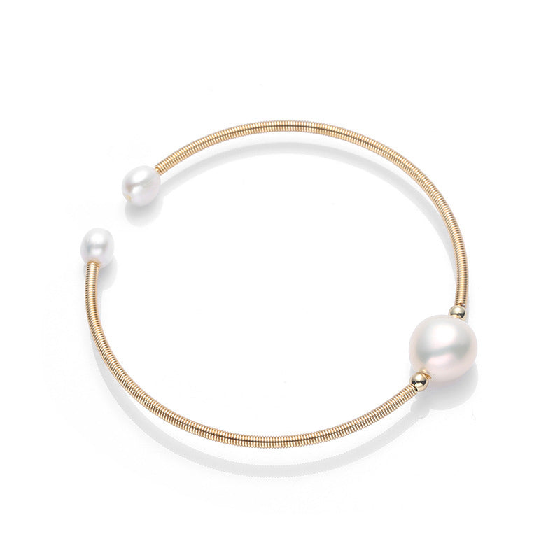 Pearl Wealth Bracelet Bangle