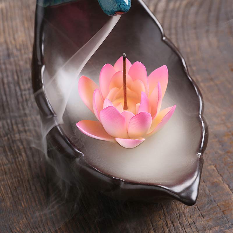 Nimara Ritual Little Deer Ceramic Lotus Meditation Incense Burner Decoration