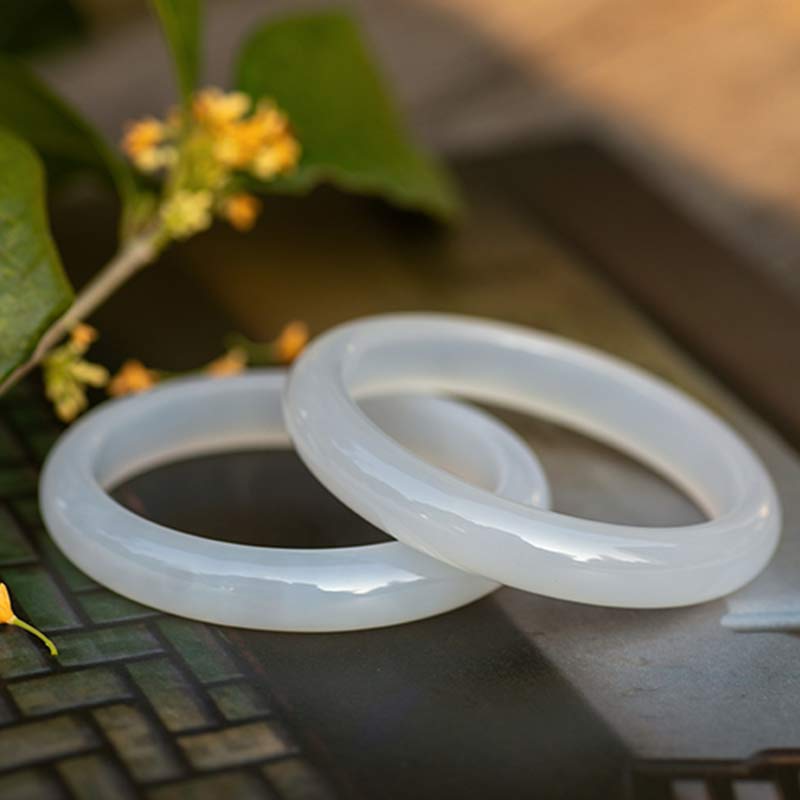 Nimara Ritual Natural Chalcedony Harmony Positive Bracelet Bangle