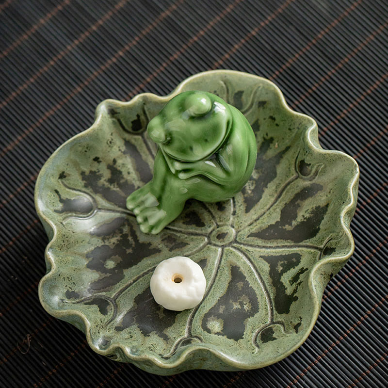 Nimara Ritual Leaf Meditation Frog Pattern Healing Ceramic Incense Burner Decoration
