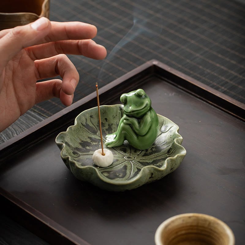 Nimara Ritual Leaf Meditation Frog Pattern Healing Ceramic Incense Burner Decoration