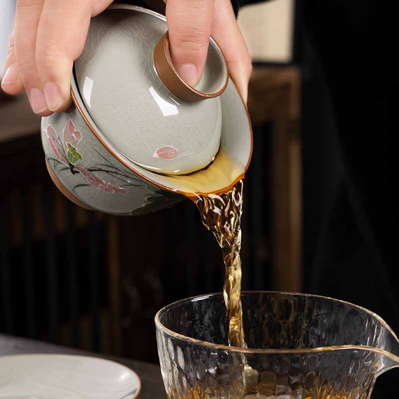 Nimara Ritual Lotus Koi Fish Pod Leaf Ceramic Gaiwan Sancai Teacup Kung Fu Tea Cup And Saucer With Lid 140ml