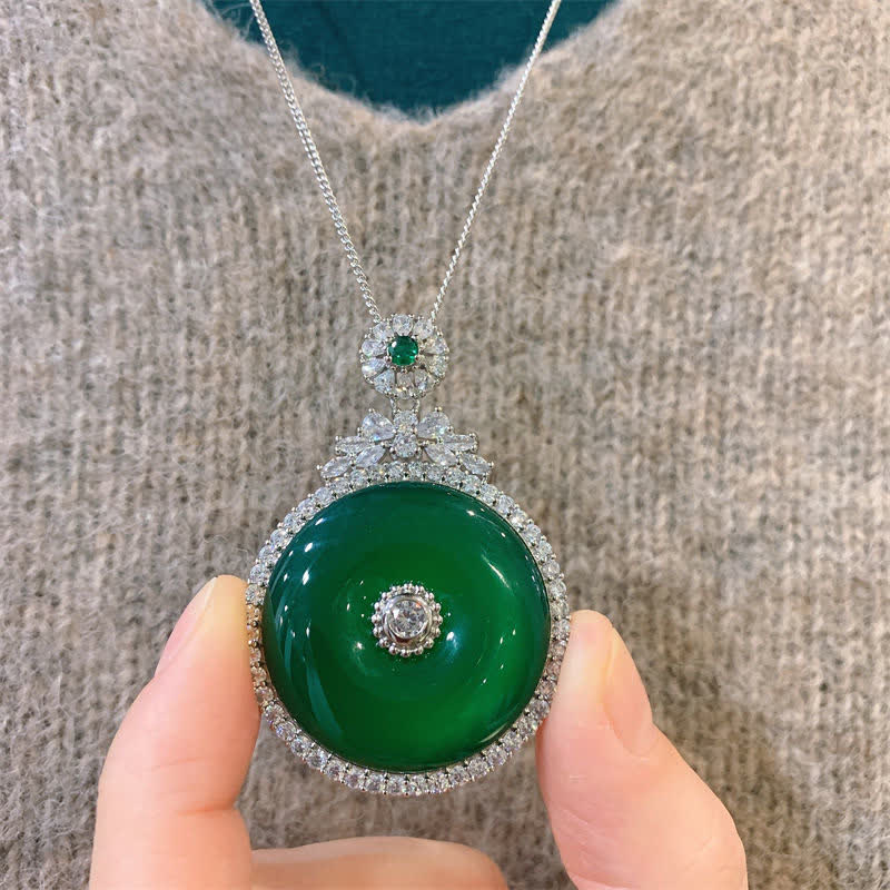 Nimara Ritual Green Chalcedony Round Peace Buckle Strength Necklace Pendant