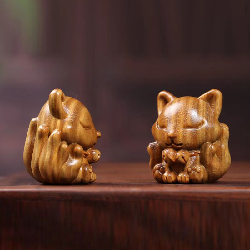 Nimara Ritual Mini Nine Tailed Fox Ivory Fruit Sandalwood Green Sandalwood Blessing Decoration