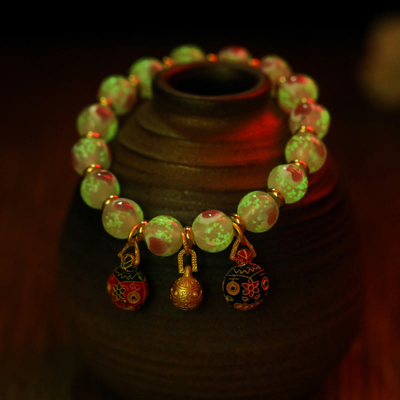 Nimara Ritual Gold Swallowing Beast Family Charm Luminous Pink Love Heart Fluorescent Liuli Glass Bead Blessings Bracelet