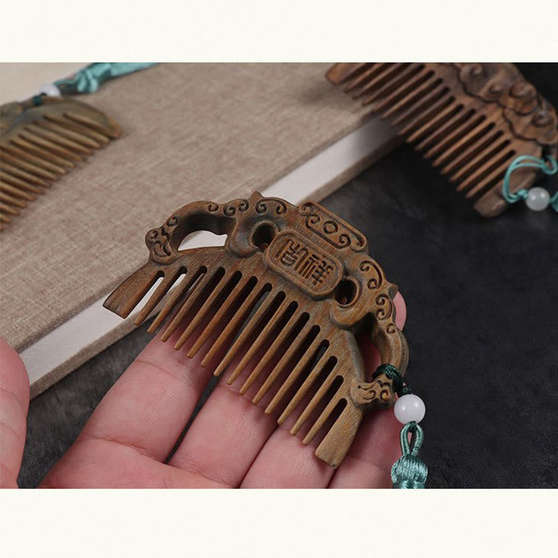 Nimara Ritual Green Sandalwood Fox Peony Flower Lotus Engraved Cure Tassel Comb