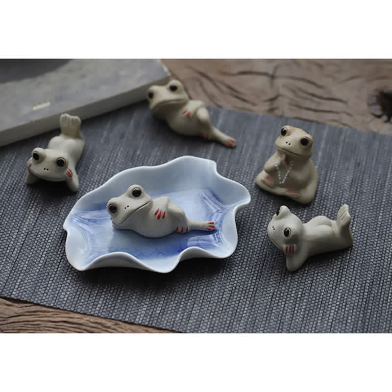 Nimara Ritual Meditating Ceramic Small Frog Statue Decoration