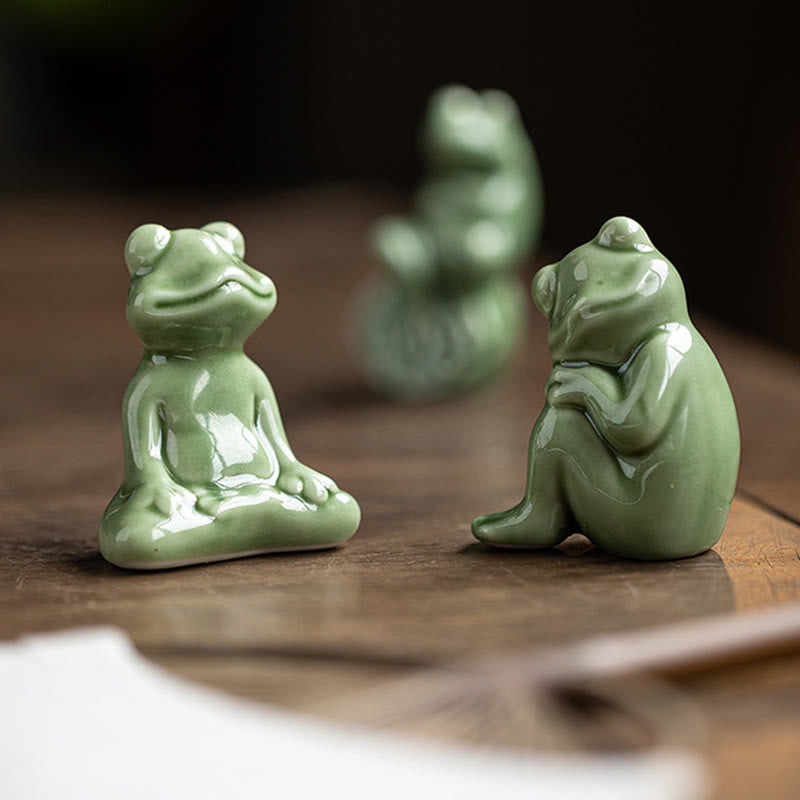 Nimara Ritual Mini Small Meditation Lotus Resting Frog Ceramic Wealth Luck Home Tea Pet Figurine Decoration
