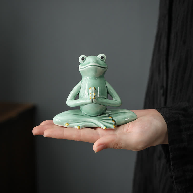 Nimara Ritual Meditating Ceramic Zen Frog Statue Decoration