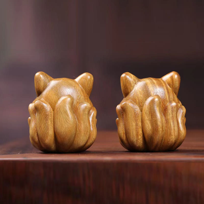 Nimara Ritual Mini Nine Tailed Fox Ivory Fruit Sandalwood Green Sandalwood Blessing Decoration