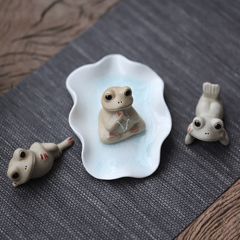 Nimara Ritual Meditating Ceramic Small Frog Statue Decoration