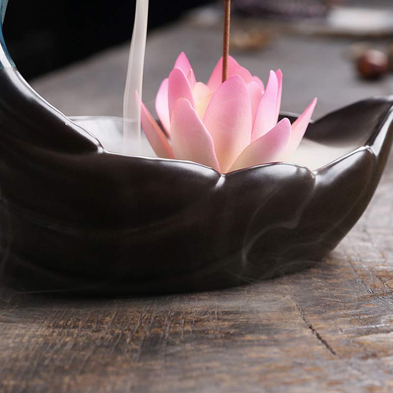 Nimara Ritual Little Deer Ceramic Lotus Meditation Incense Burner Decoration