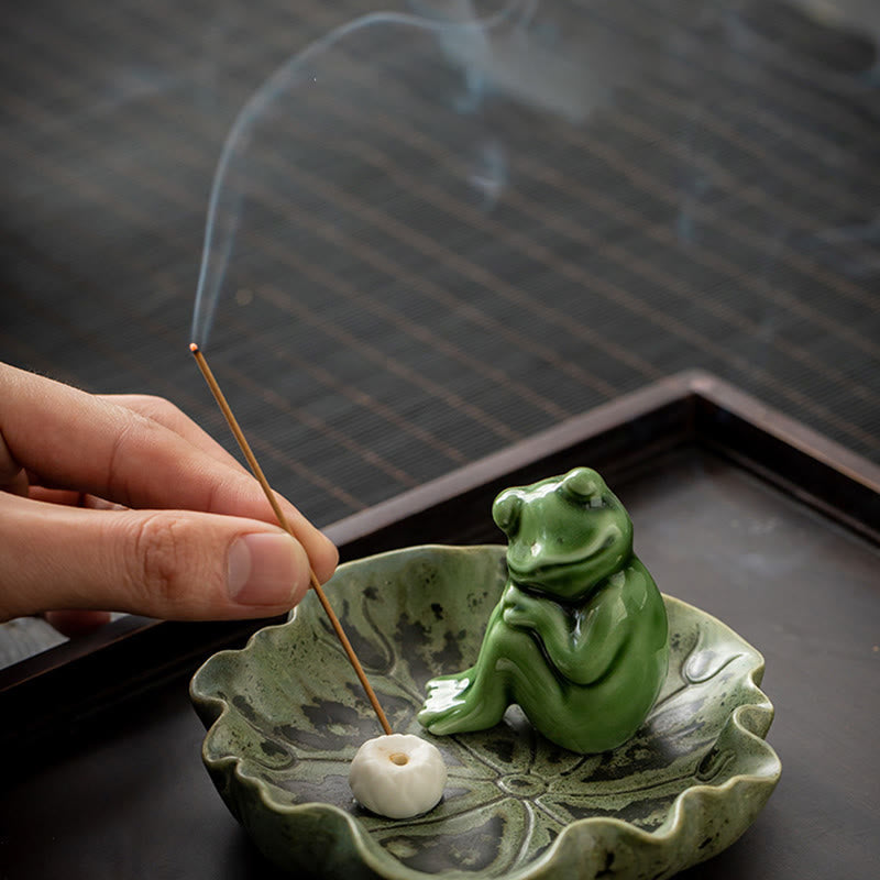 Nimara Ritual Leaf Meditation Frog Pattern Healing Ceramic Incense Burner Decoration