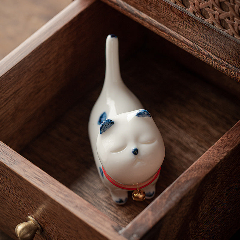 Nimara Ritual Mini Lucky White Cat Kitten Tea Pet Ceramic Home Desk Figurine Decoration