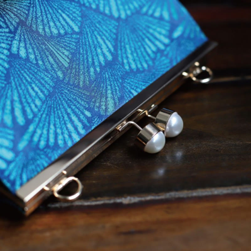 Nimara Ritual Vintage Peacock Blue Leaf Pattern Pearl Metal Handbag